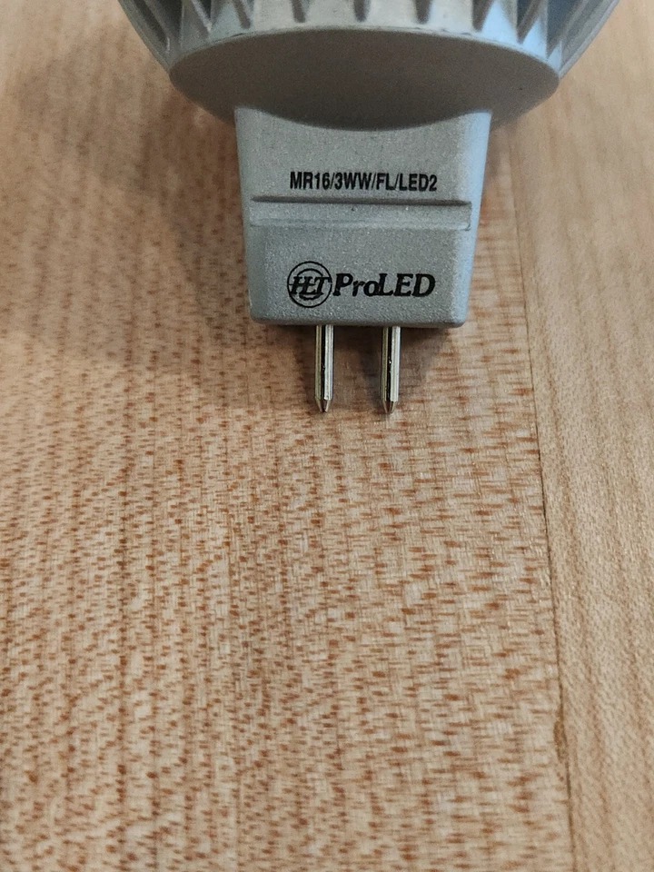 6-Pack 3W MR16 LED Bulb, 12V, Spotlight Lamp Bulb, 3000K Warm White 40k Hrs Life - Image 3 of 4