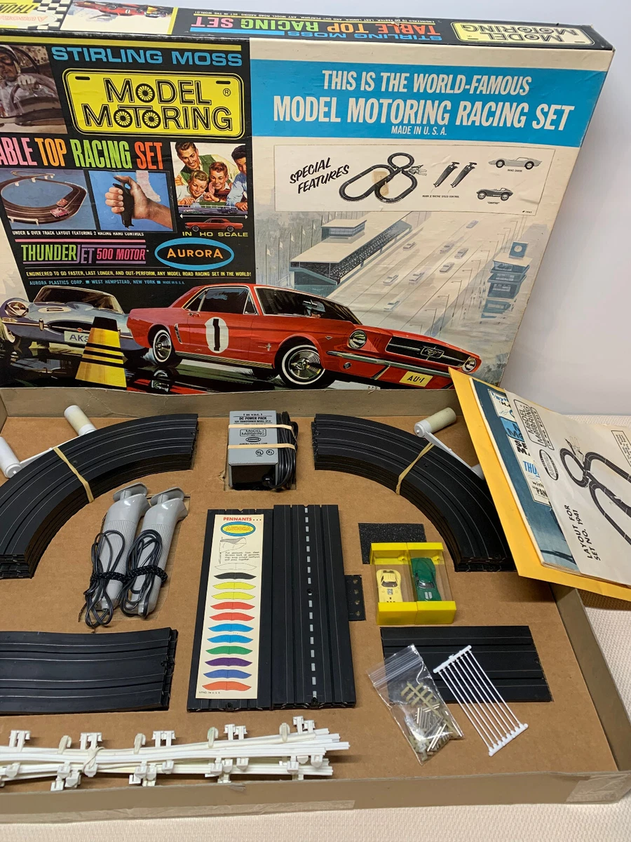 Aurora Slot Car Set Mako Shark Cheetah