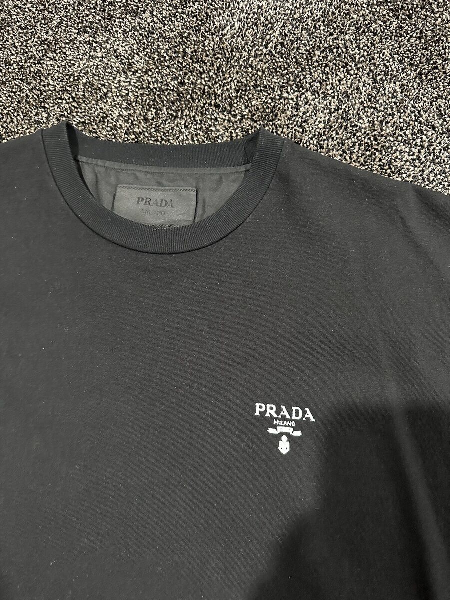 Prada Jersey & Re-Nylon Logo Black T-Shirt | eBay Prada Jersey & Re-Nylon Logo Black T-Shirt | eBay