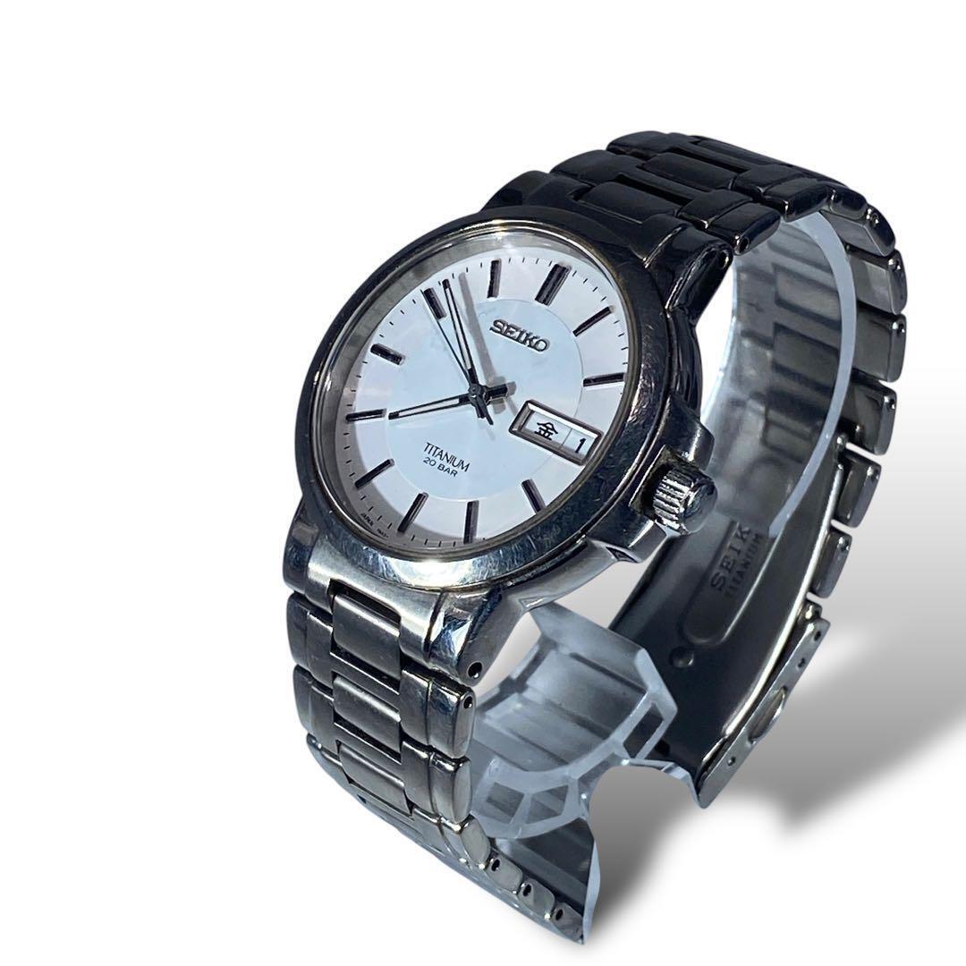 SEIKO Titanium 7N43-7B80 Water Resistant 20bar Daydate Round SEIKO Titanium 7N43-7B80 Water Resistant 20bar Daydate Round
