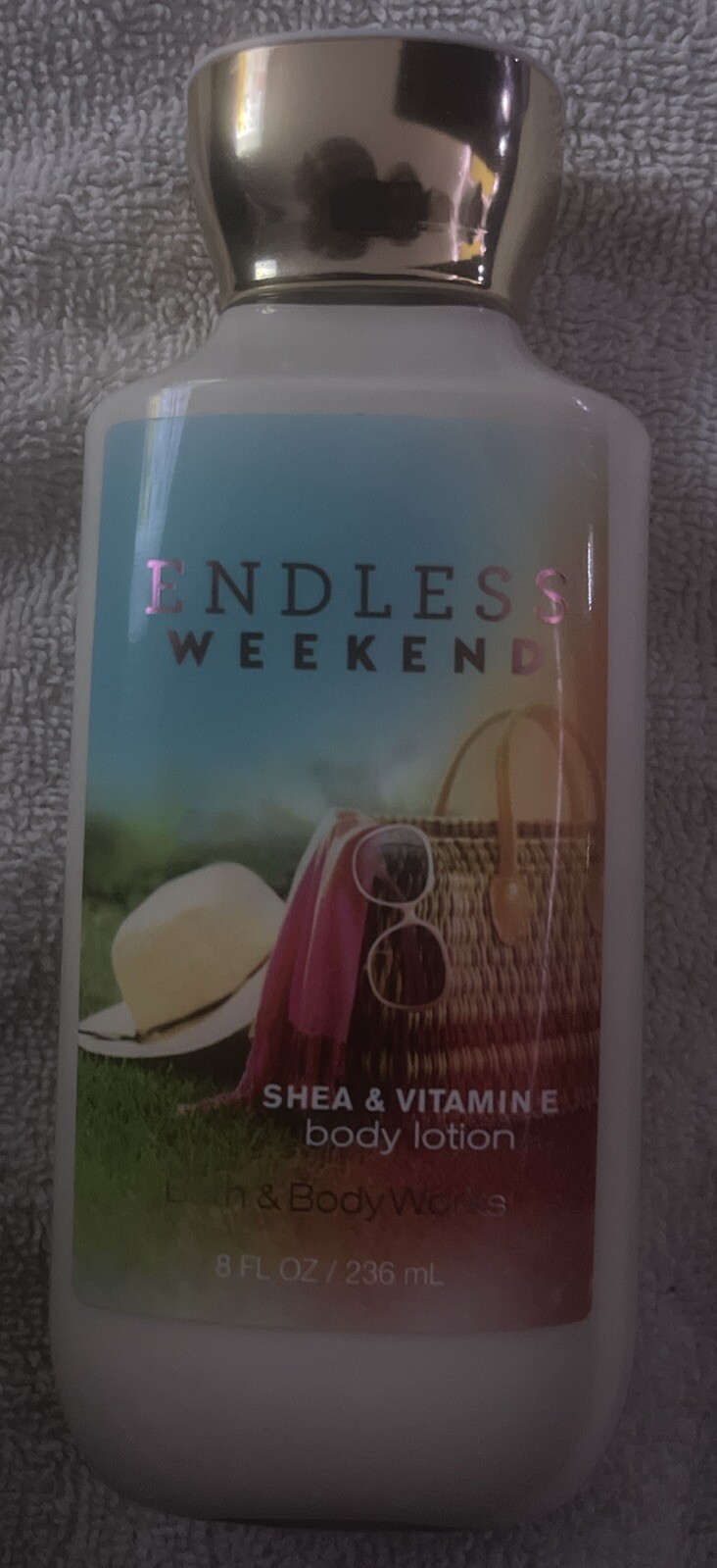 Bath & Body Works Endless Weekend 8 oz Body Lotion Moisturizer New Discontinued