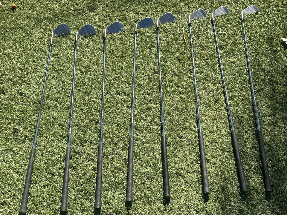 Juego de hierros Bombtech Golf Grenade (4-PW + 56 cuñas) (8 palos) varillas de acero rígido diestro Foto 3 de 4