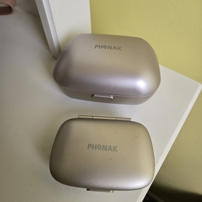 Phonak Charger Case Combi 2. Plus Small Caring Case. No Charging Cables