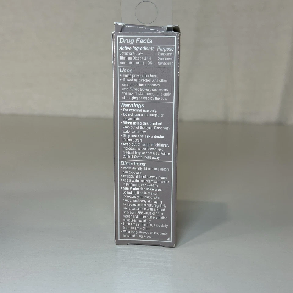 Revlon Illuminance Serum Tint Broad Spectrum SPF 15 117 Light Beige Exp 03/27 - Image 3 of 4