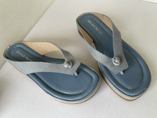 Donald Pliner Seena Platform Sandal Thong Blue Leather Wo's 9M Worn Once