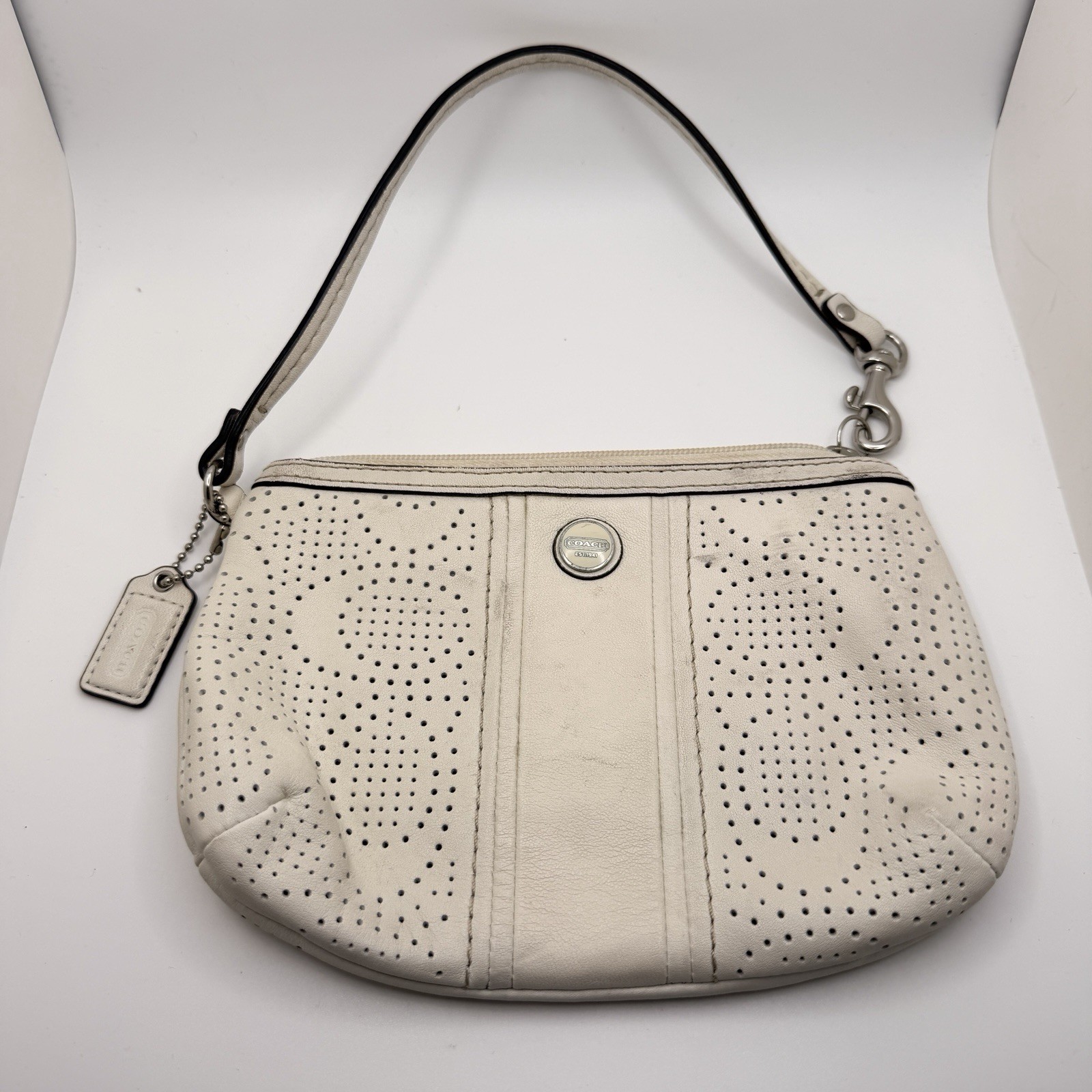 Coach Ivory Perforated Signature Leather Wristlet Pouch Zip Clutch Y2K