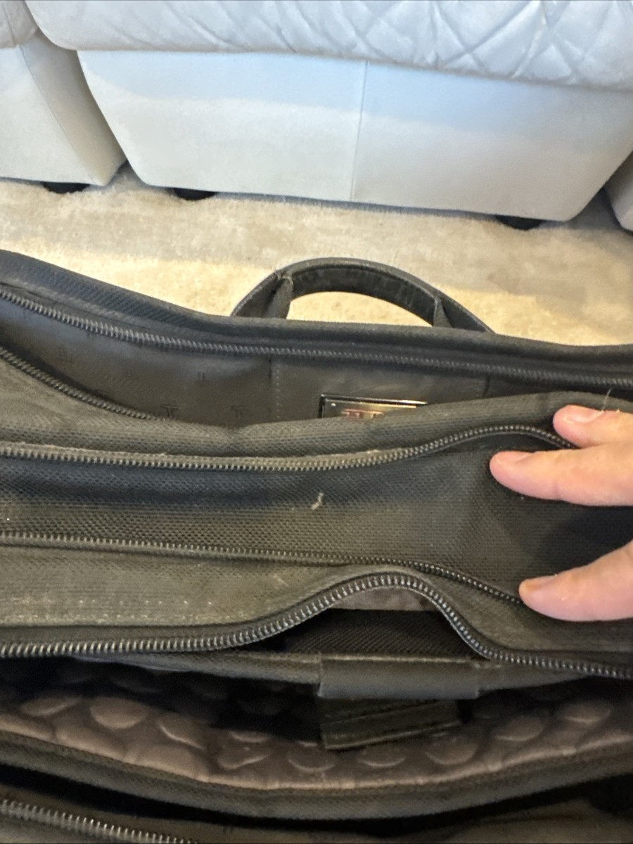 Tumi Alpha Expandable Organizer Laptop Briefcase 26141D4 Carry On
