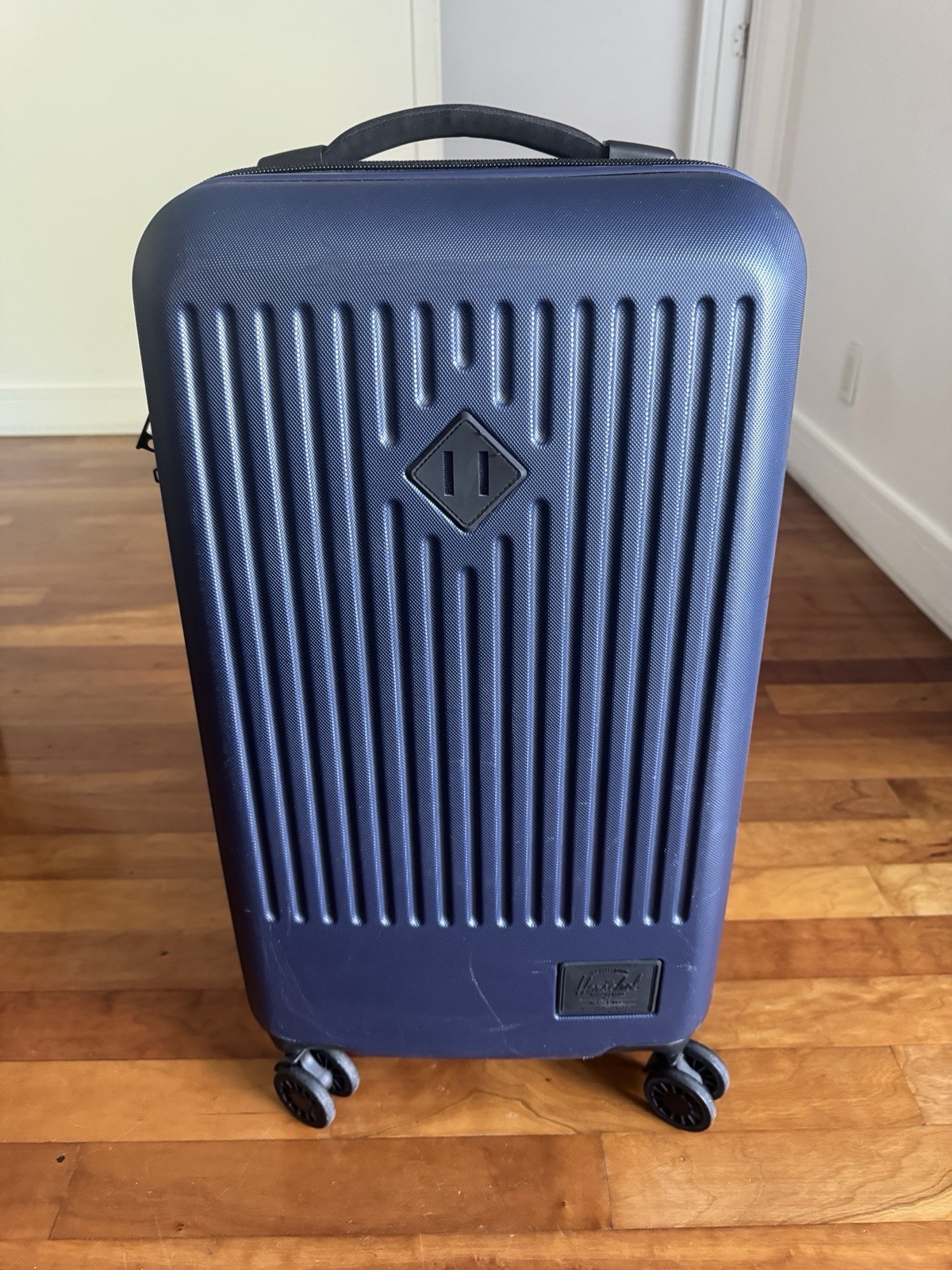 Herschel Supply Co. Trade Large Hard Shell Navy Luggage 95L 