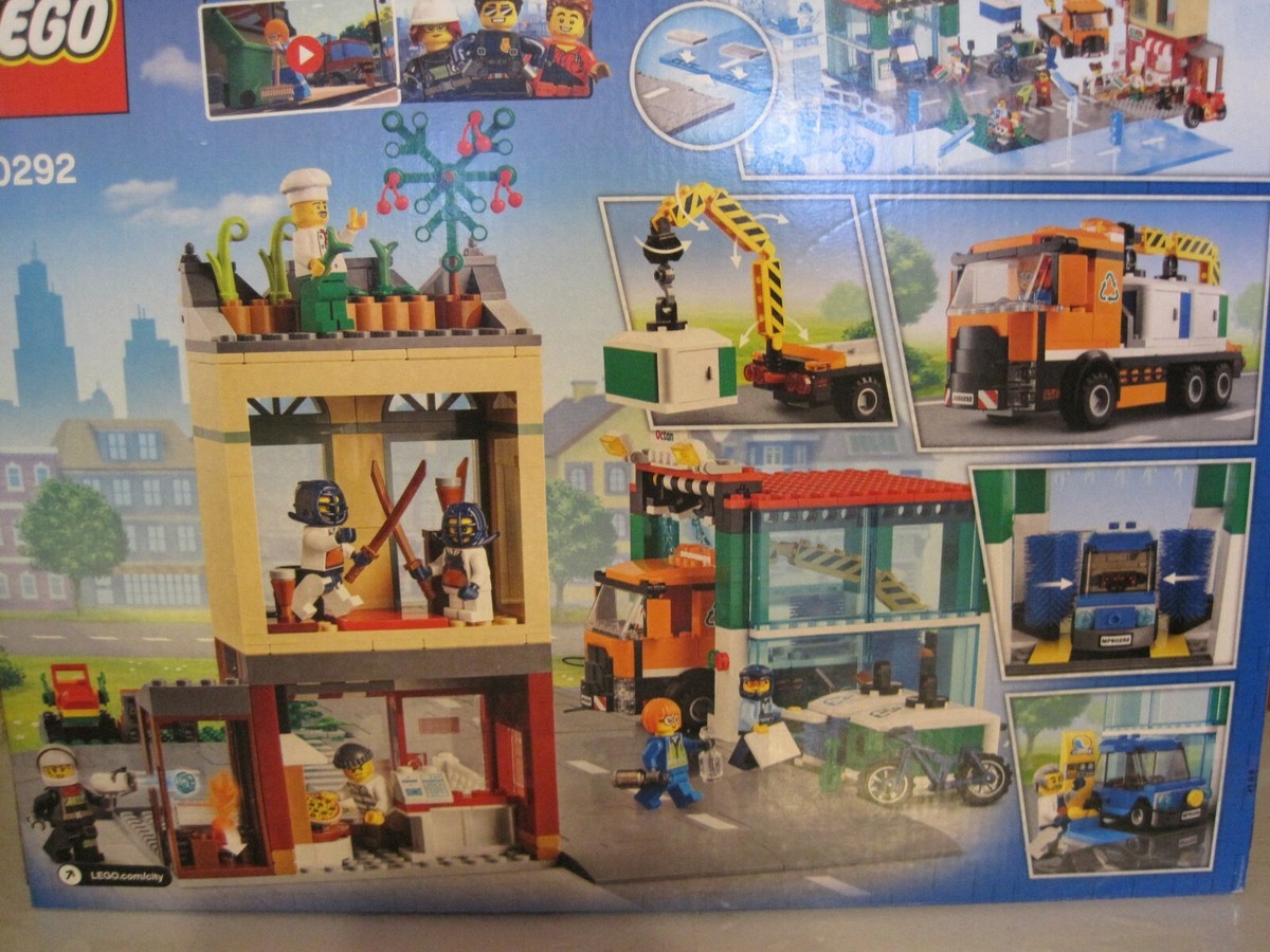 2021 LEGO CITY 60292 TOWN CENTER (790 PIECES) ROAD PLATES INCLUDED