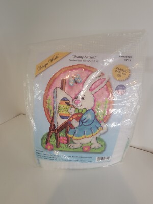 BUNNY ARTIST Plastic Canvas Kit Design Works Mary Maxim 3711 MM32125