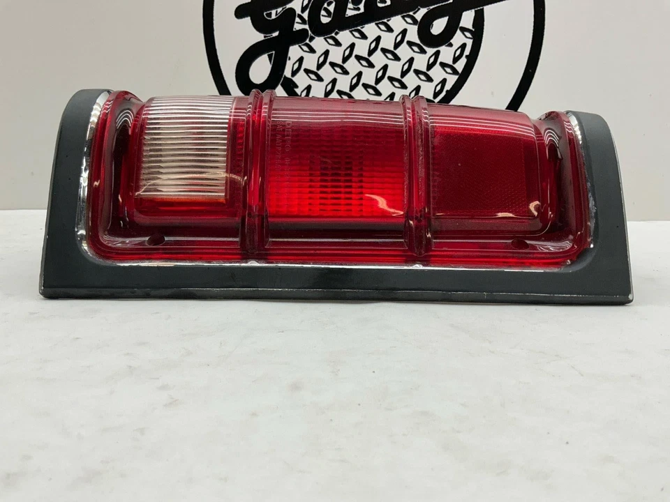 Tail Light Assembly DODGE RAMCHARGER Left 81 82 83 84 85 86 87 88 89 90 91 92 93 - Изображение 4 из 4