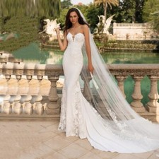 Sweetheart Mermaid Wedding Dresses Sleeveless Applique Bridal Gowns Court Train