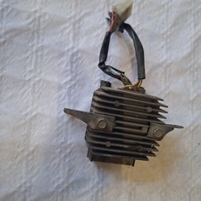 REGULATEUR HONDA VF750S RC07 1985