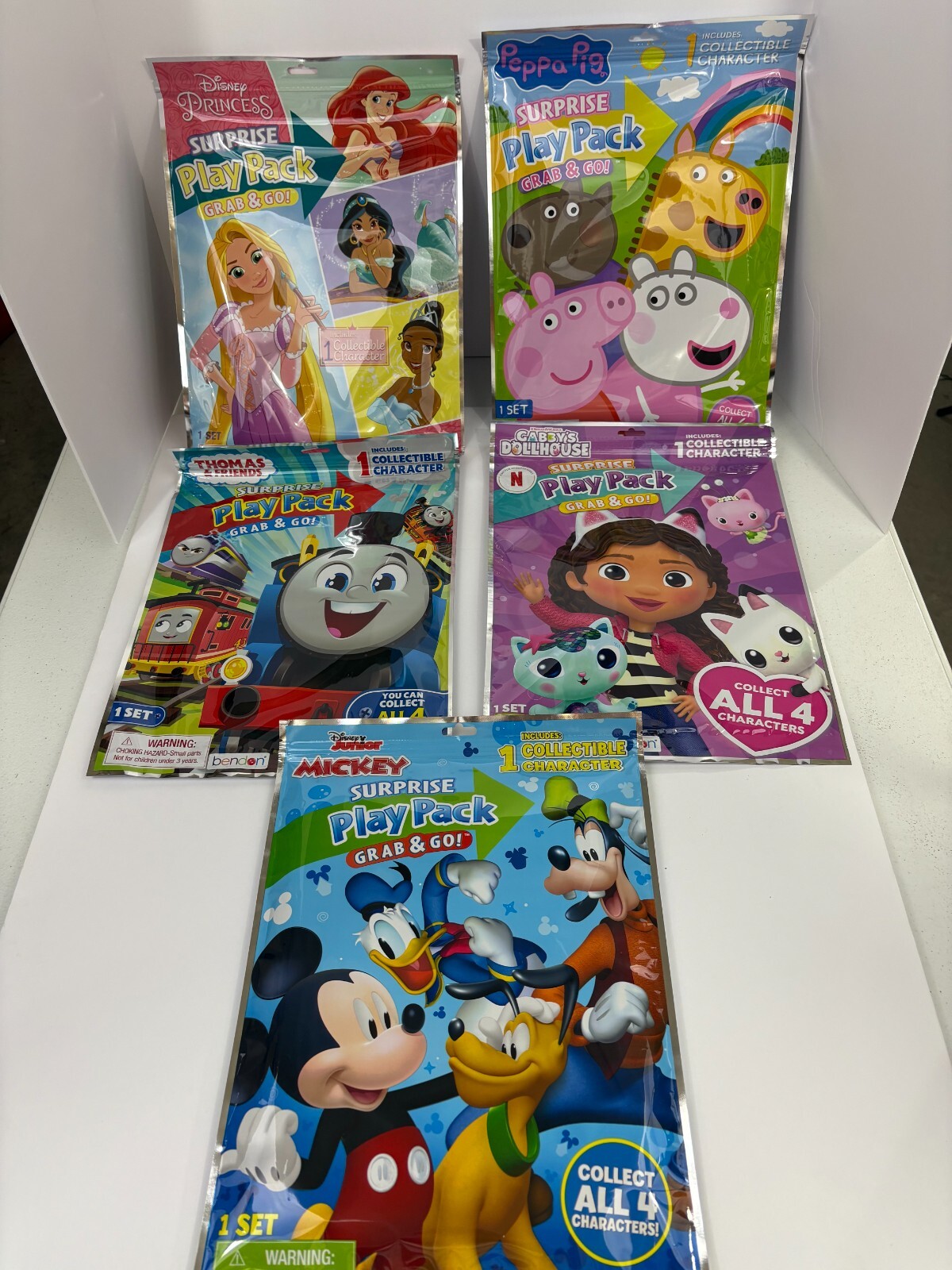 Surprise Play Pack Grab N Go - Large - Assorted Characters Sold individually
