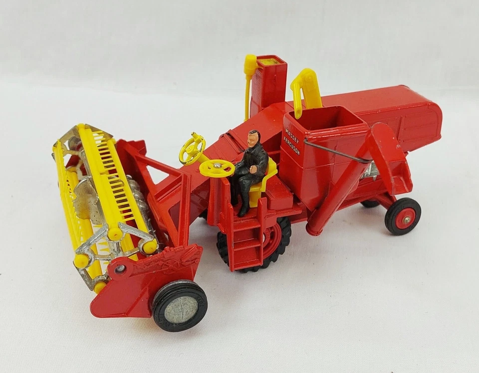 Boxed Corgi Major 1111 Massey Ferguson 780 Combine Harvester - Image 3 of 4