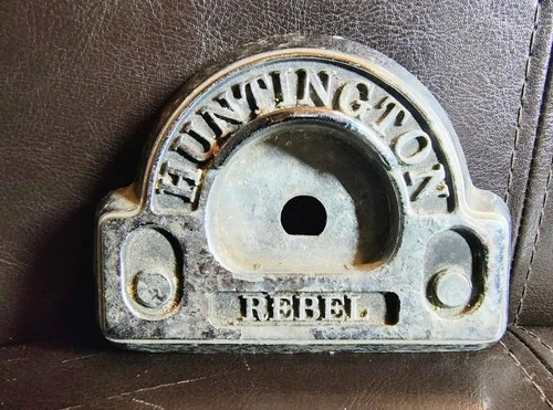 Rare Huntington REBEL Vintage Grill Logo Sign - Diecast Chrome Metal Emblem