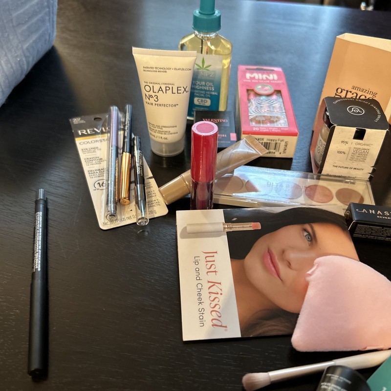 Large Lot of Makeup, Skin care, Perfume, Tools, Health & Beauty