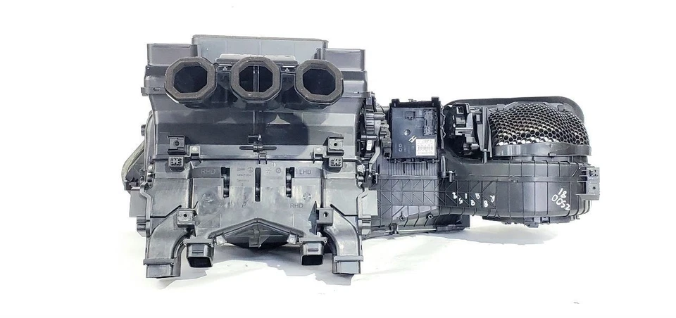 Mercedes GLC300 2016 OEM AC evaporador carcasa completa con soplador Foto 4 de 4