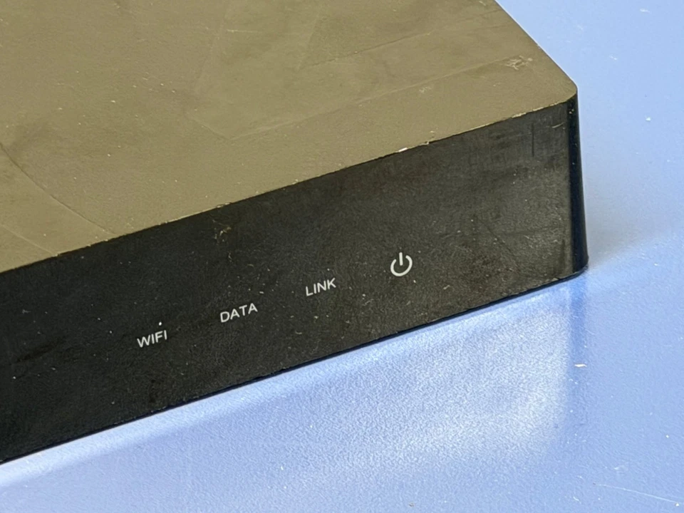 Control4 C4-HC250-BL Smart Home Controller Wi-Fi Data HDMI Audio Out - Image 2 of 4