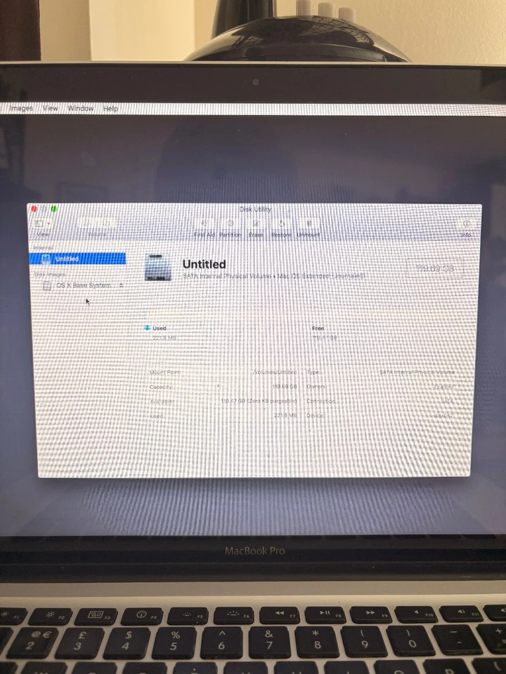Apple MacBook Pro 15" 2010 · i5 · 4GB · 120GB, photo 2 of 5