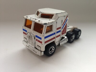 Matchbox Superfast Convoy - Kenworth K-100 Aerodyne Cabover - 1981 - 1:90
