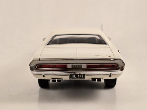 PhillyMint / ACME 1970 Dodge Challenger R/T "VANISHING POINT CAR" LE 1:24 "RARE" - Picture 11 of 18