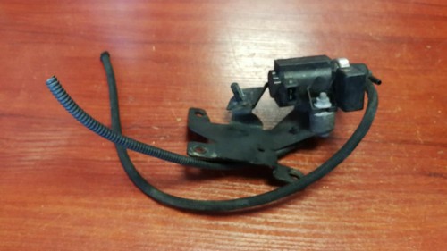 BMW 3 5 X5er E60 E70 E87 E90 E91 DRUCKWANDLER UNTERDRUCKVENTIL 2247906