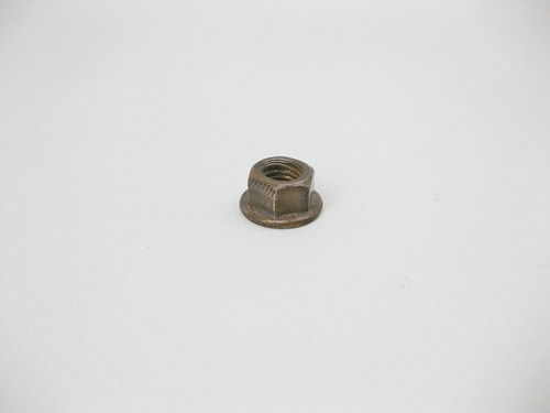 Mercedes-Benz A1201420072 Nut for exhaust system M8 - Foto 2 di 6