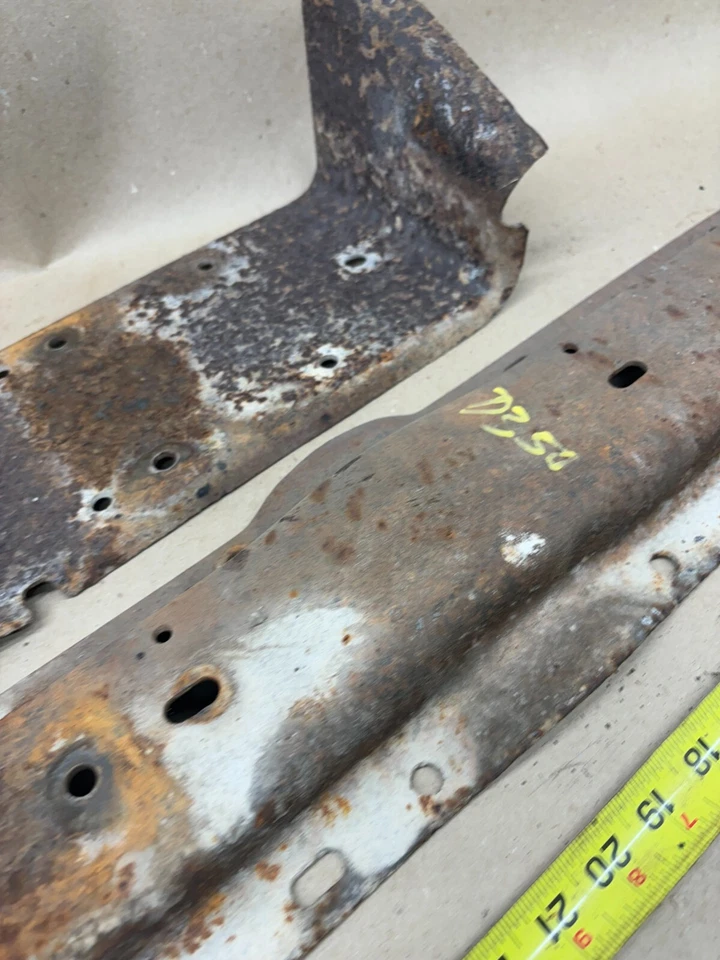 Dodge D250 W150 1981 86 1987 4x4 tanque de combustible cuadro travesaño travesaño 93 Foto 4 de 4