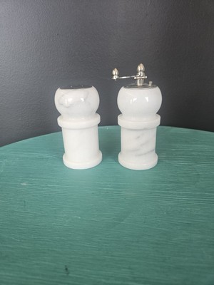 Vtg White Marble Salt & Pepper Mill, Gray veining, 4-5''
