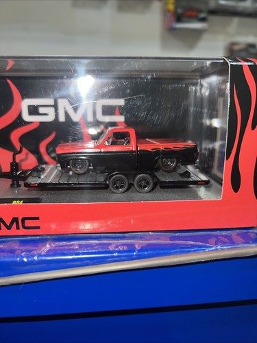 M2 Machines 36000-R84 25-06 1973 Chevrolet Van G10 and 1976 GMC Sierra Grande - Picture 2 of 12