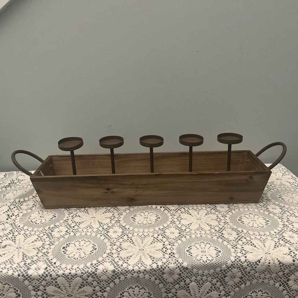 "Candelabro rústico de madera y metal 5 candelabros votivos 22"" de largo" Foto 4 de 4