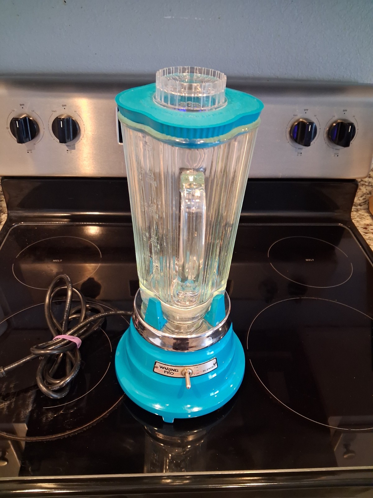 Waring Pro 2-Speed Blue Commercial Kitchen Blender with 40 o