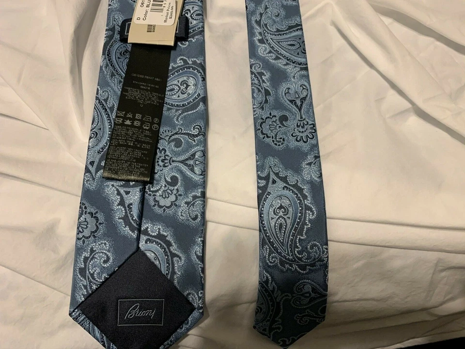  Corbata BRIONI hecha en Italia tejido cuello seda  Foto 4 de 4