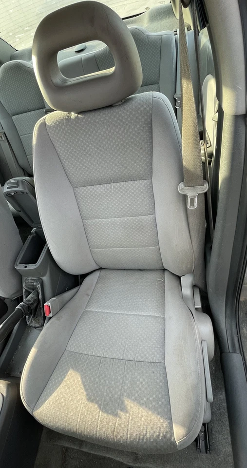 2004 - 2007 SATURN ION Front and Rear Cushion Complete Seat  Cloth Gray - Image 4 of 4