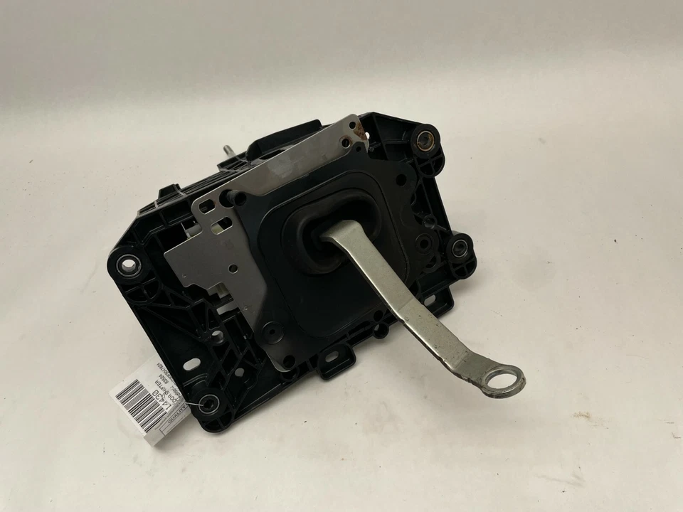 Selector de cambio de cambios de transmisión automática Lexus IS250 IS350 2014-2017 Foto 4 de 4