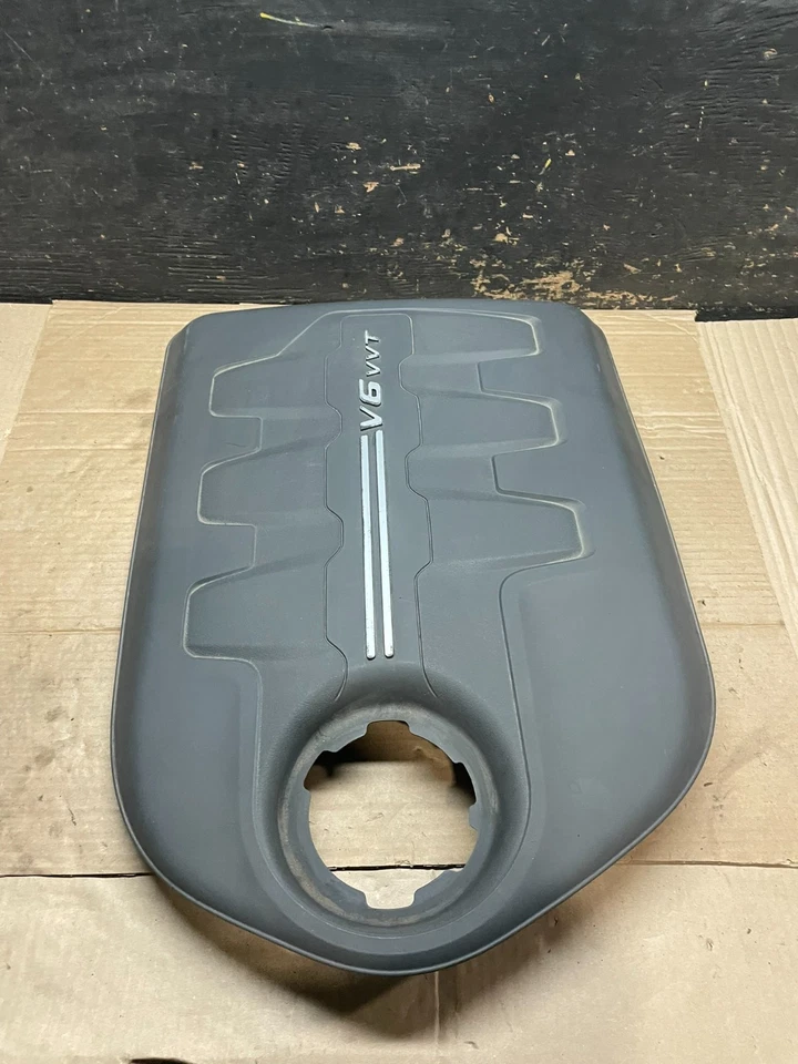 2015 to 2017 Chrysler 200 2.4L Engine Motor Cover Shield V2823 DG - Image 4 of 4
