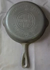 Vintage GRISWOLD Cast Iron Skillet #5 Block Logo 724 Erie PA USA 8” 2 Spouts
