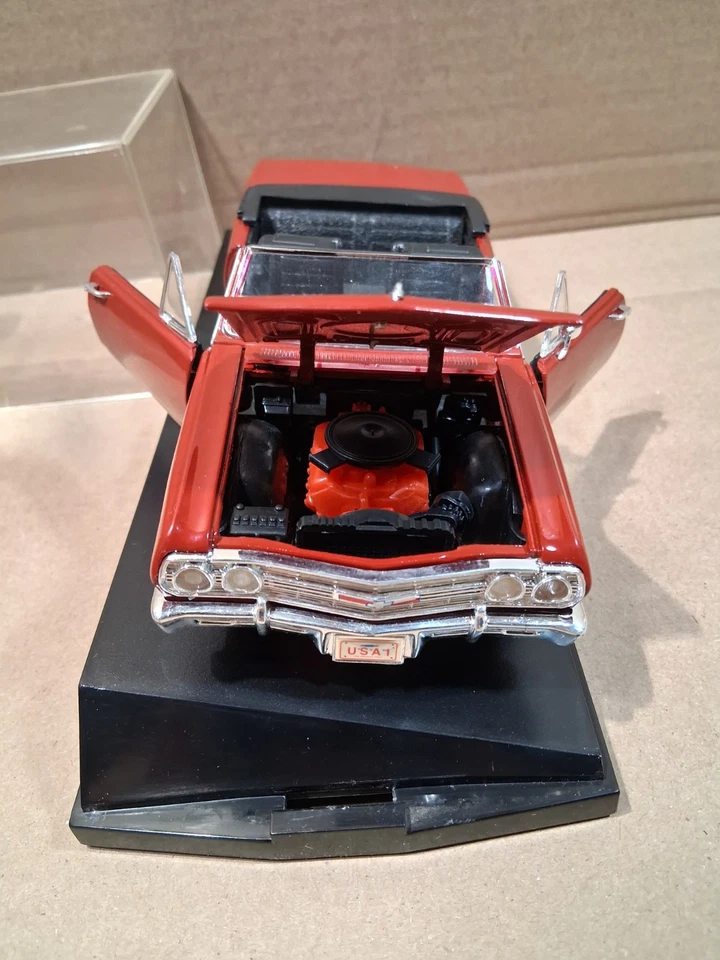 1965 Chevy Chevelle Malibu SS 396 Z-16 Red Convertible 1:24 SAICO  - Image 3 of 4