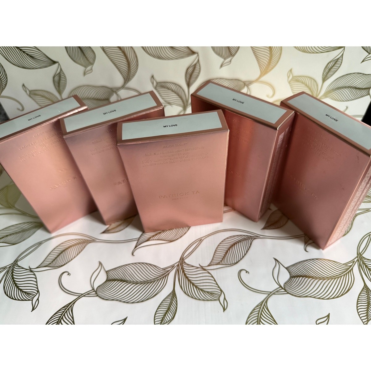 新品● PATRICK TA パウダー クリーム ハイライター My Love Patrick Ta MY LOVE Major Glow Creme & Powder Highlighter Duo