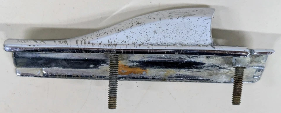 Chrysler 300 Newport New Yorker 1966 guardabarros derecho señal de giro OEM 2575624 RH Foto 3 de 4