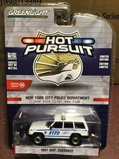 Greenlight Hot Pursuit 1997 Jeep Cherokee NYPD.