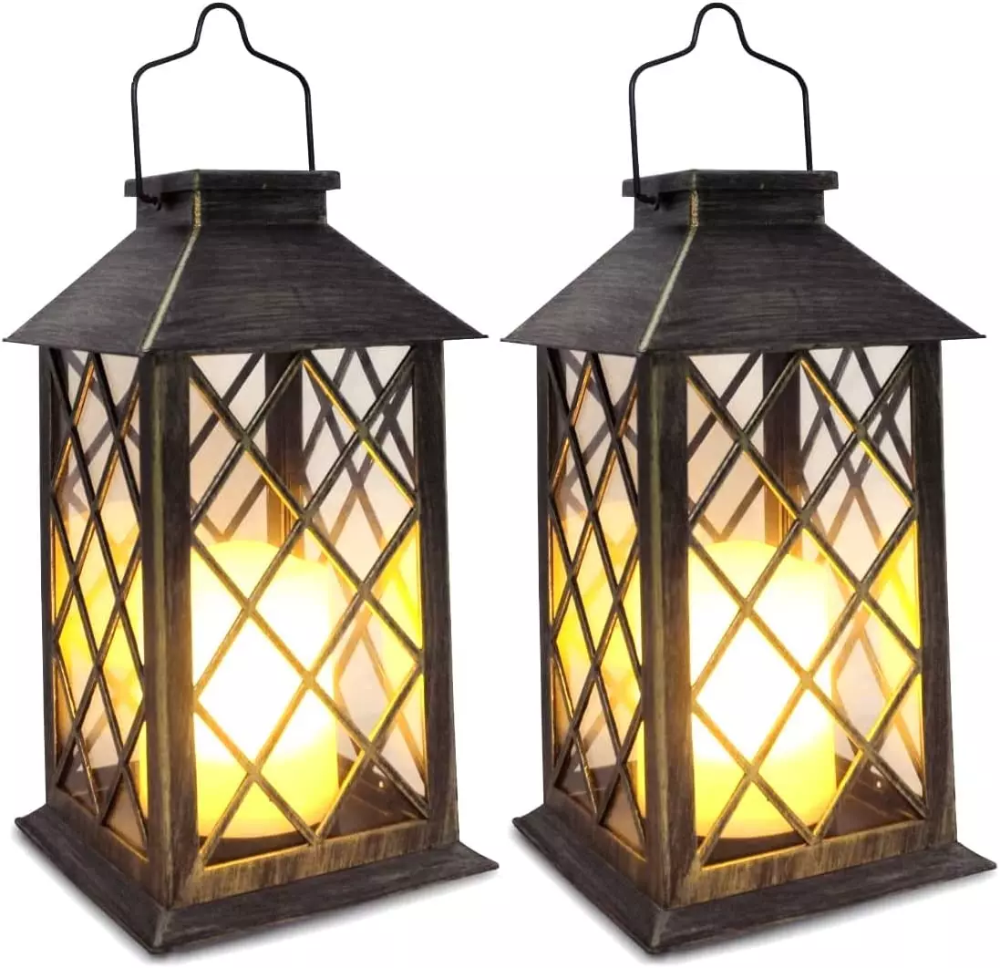 Outdoor decorative outlet solar lanterns