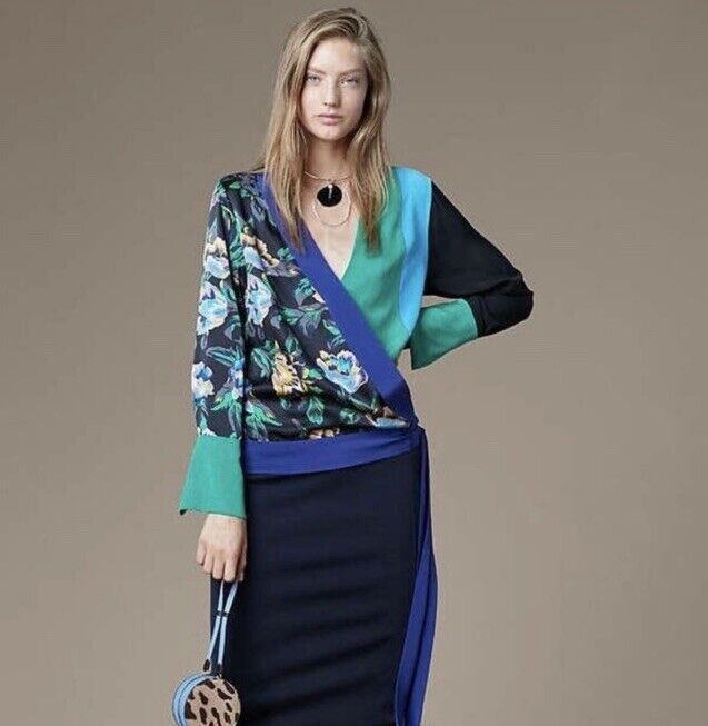 Diane Von Furstenburg Silk Floral Wrap Blouse Sz M Pre Owned 