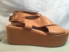 tan flatforms uk