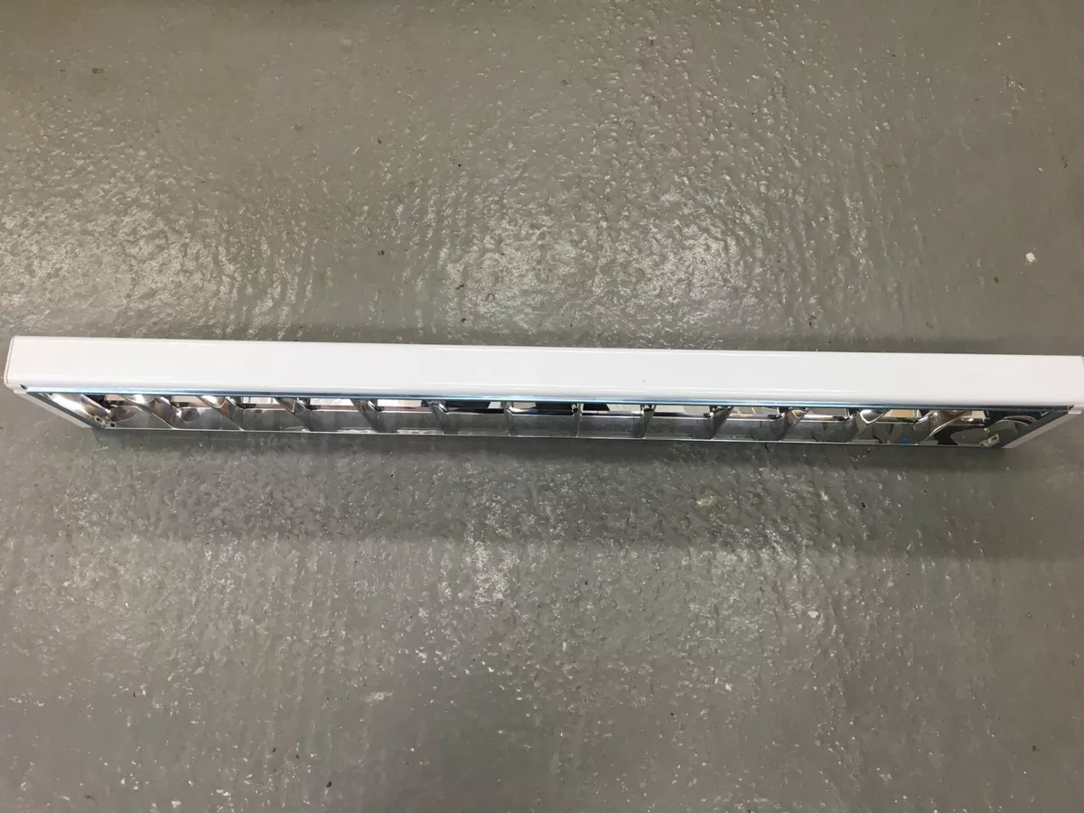 Led cat2 shop surface fitting