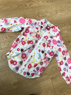 Schöne Oilily Sommer wasserdichte Jacke Alter 4 (98) Neuzustand