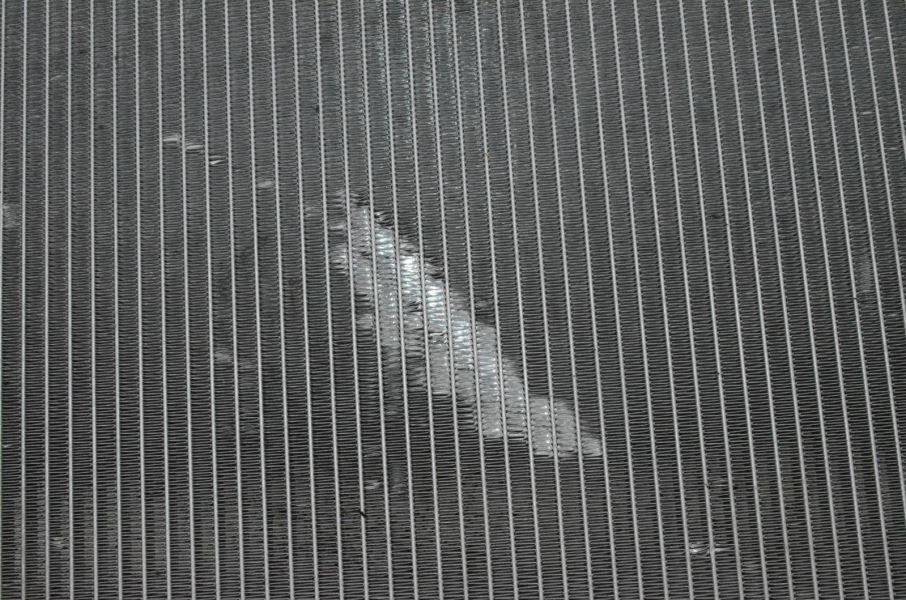 1990-1996 Nissan 300ZX Z32 2+0 Radiator - Изображение 3 из 4