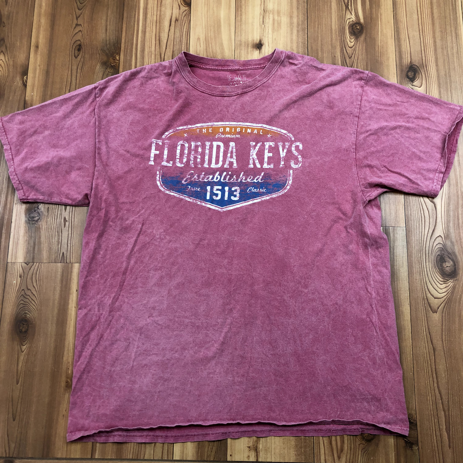 Vintage EMI Sportswear Coral Flordia Keys Short Sleev… Gem