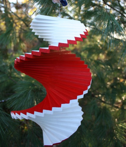 Red White Candycane christmas wood spinner patio porch yard spiral spin wheel - Picture 2 of 6
